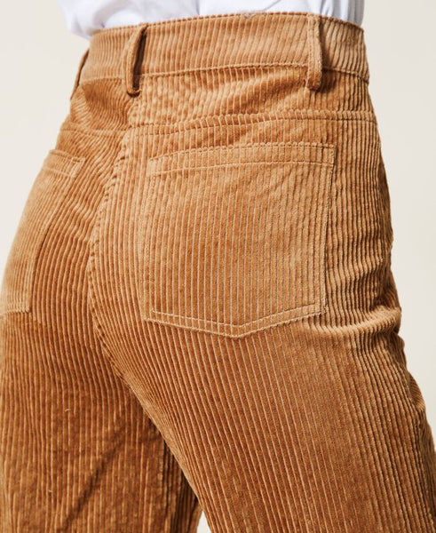 Pantaloni bell bottom 'Borax' in velluto